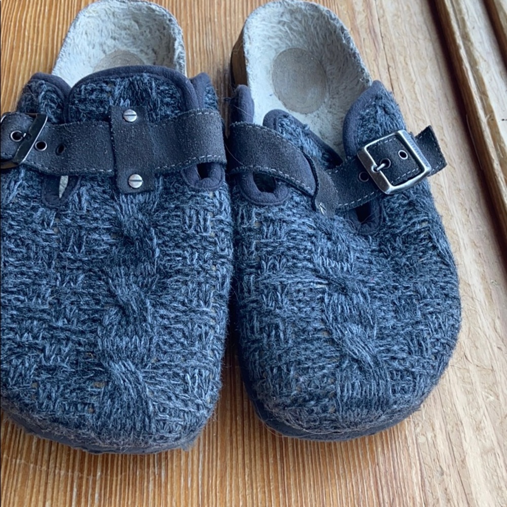 Navy blue AE slip on shoes